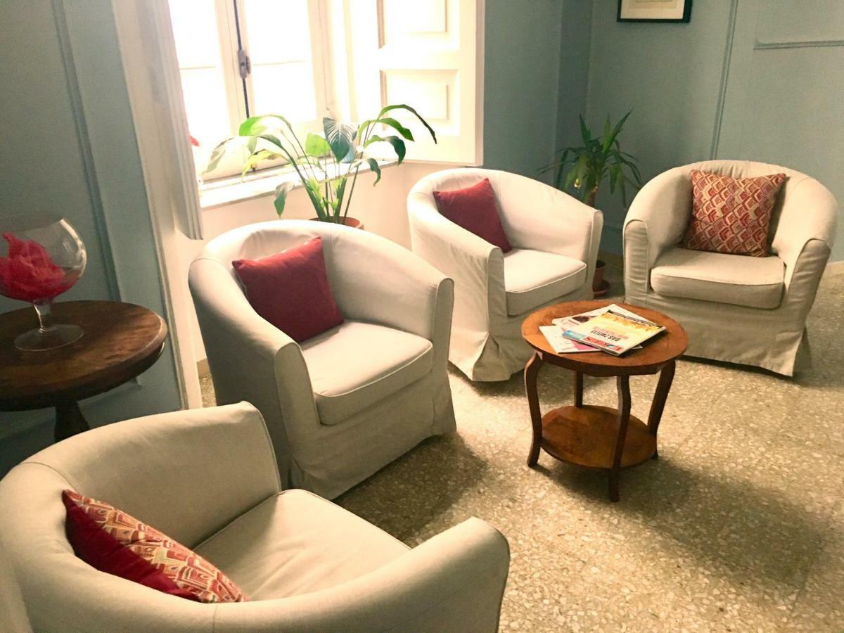 Aragonese Luxury Rooms Napoli Esterno foto
